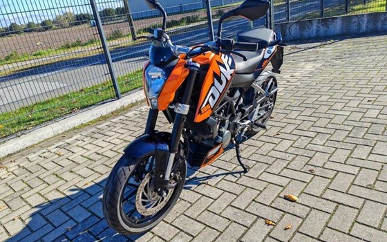 Gebrauchtmotorrad KTM 125 Duke - Bild 6
