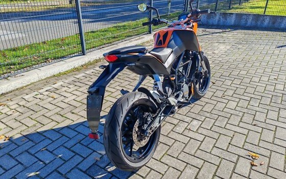 Gebrauchtmotorrad KTM 125 Duke - Bild 7