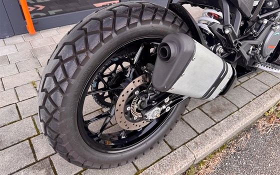 Gebrauchtmotorrad KTM 390 Adventure - Bild 8