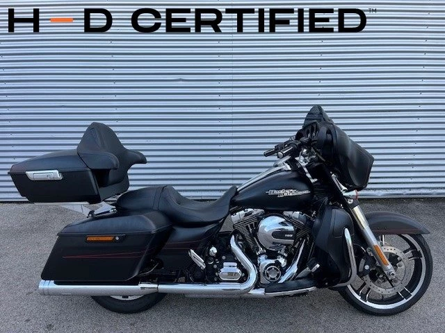 Harley-Davidson Touring Street Glide Special FLHXS (Black Denim & Red Stripes) - Bild 1