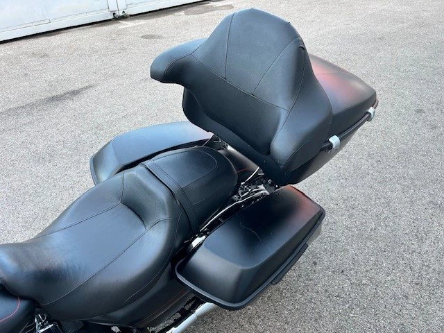 Harley-Davidson Touring Street Glide Special FLHXS (Black Denim & Red Stripes) - Bild 11