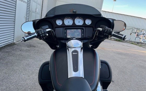 Gebrauchtmotorrad Harley-Davidson Touring Street Glide Special FLHXS - Bild 12