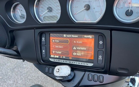 Gebrauchtmotorrad Harley-Davidson Touring Street Glide Special FLHXS - Bild 14