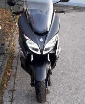 Gebrauchtmotorrad Suzuki Burgman 400 - Bild 4