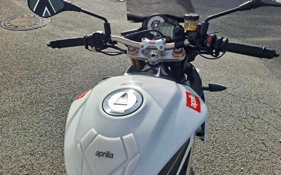 Gebrauchtmotorrad Aprilia Tuono V4 R APRC ABS - Bild 6