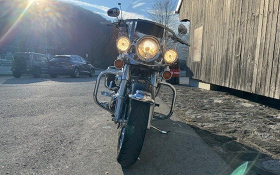 Gebrauchtmotorrad Harley-Davidson Road King Classic FLHRC - Bild 2