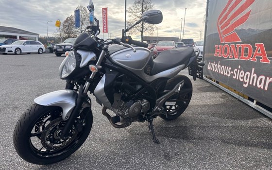 Gebrauchtmotorrad Suzuki SFV 650 Gladius - Bild 2