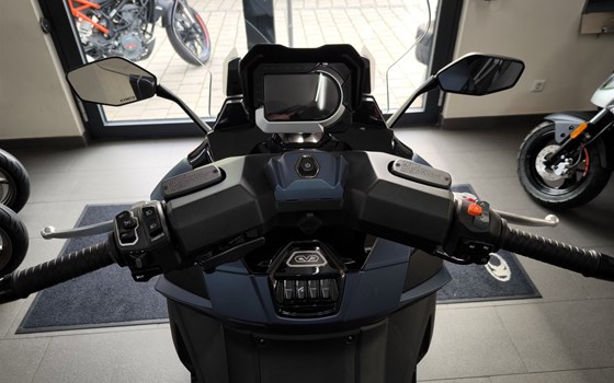 Neufahrzeug Kymco CV3 550i ABS - Bild 10