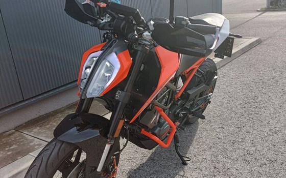 Gebrauchtmotorrad KTM 125 Duke - Bild 7