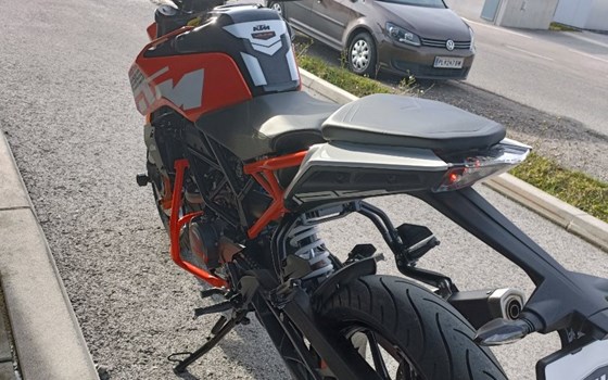 Gebrauchtmotorrad KTM 125 Duke - Bild 9