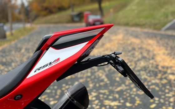 Gebrauchtmotorrad Aprilia RSV4 1100 Factory - Bild 13