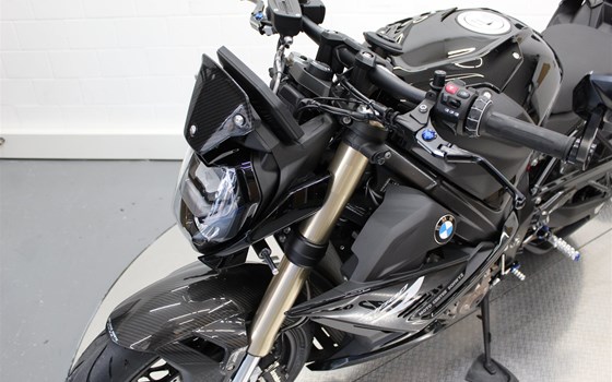 Motorrad Occasion BMW S 1000 R - Bild 9