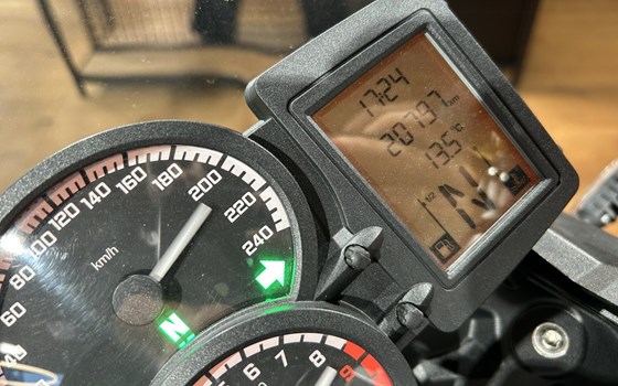 Gebrauchtmotorrad BMW F 800 R - Bild 6