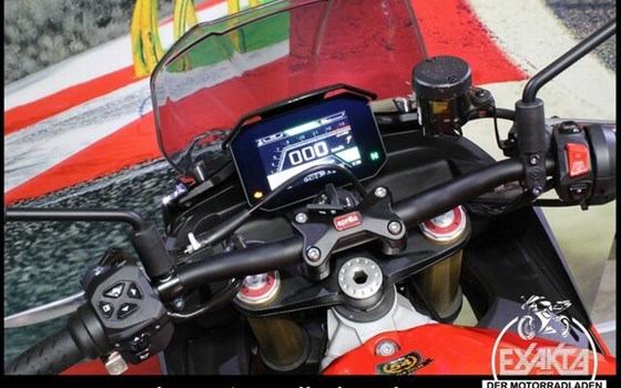 Gebrauchtmotorrad Aprilia Tuono V4 1100 - Bild 10