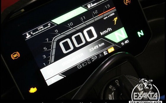 Gebrauchtmotorrad Aprilia Tuono V4 1100 - Bild 11