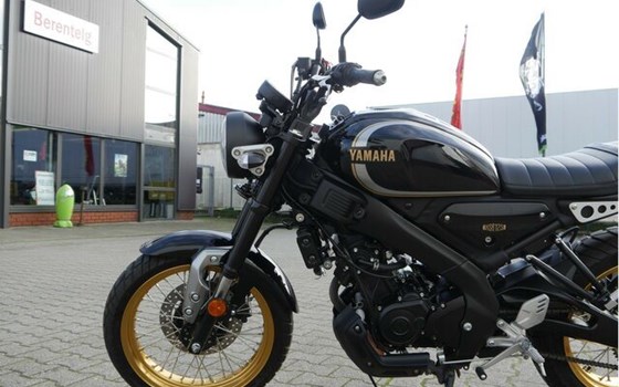 Gebrauchtmotorrad Yamaha XSR125 Legacy - Bild 11