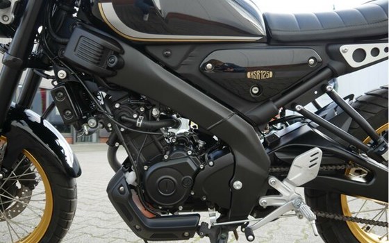 Gebrauchtmotorrad Yamaha XSR125 Legacy - Bild 12