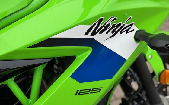 Neufahrzeug Kawasaki Ninja 125 - Bild 8