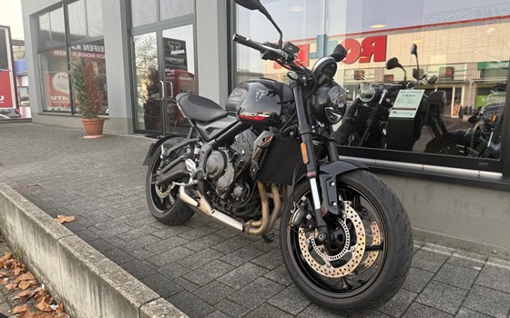 Gebrauchtmotorrad Triumph Trident 660 - Bild 1