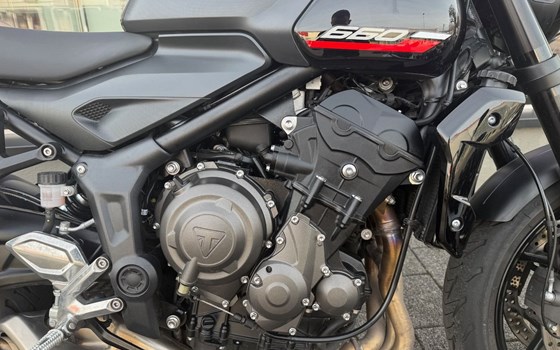 Gebrauchtmotorrad Triumph Trident 660 - Bild 3