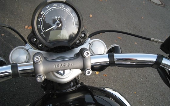 Gebrauchtmotorrad Triumph Bonneville Speedmaster - Bild 9