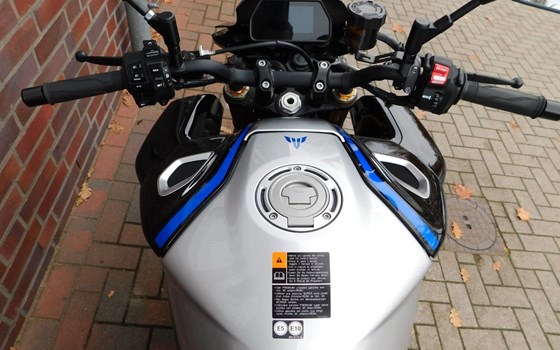 Gebrauchtmotorrad Yamaha MT-10 SP - Bild 12