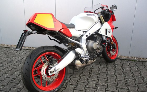 Gebrauchtmotorrad Yamaha XSR900 GP - Bild 6
