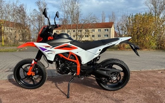 Neufahrzeug KTM 125 SMC R - Bild 1