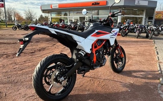 Neufahrzeug KTM 125 SMC R - Bild 5