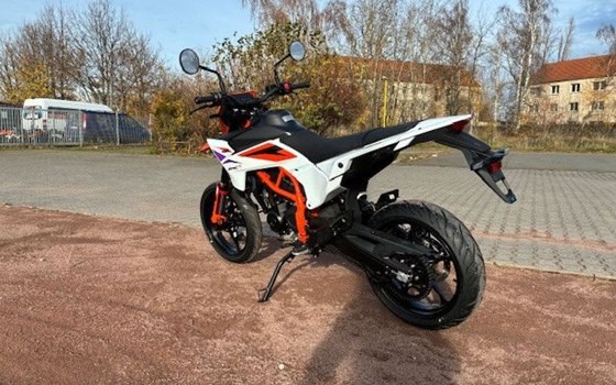 Neufahrzeug KTM 125 SMC R - Bild 6