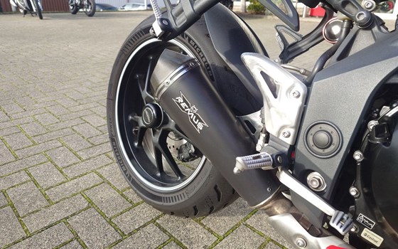 Gebrauchtmotorrad Triumph Speed Triple 1050 - Bild 16