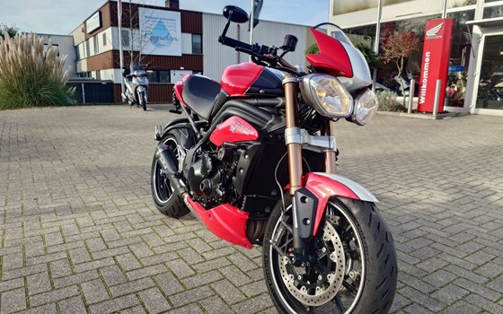 Gebrauchtmotorrad Triumph Speed Triple 1050 - Bild 4