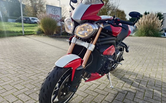 Gebrauchtmotorrad Triumph Speed Triple 1050 - Bild 5