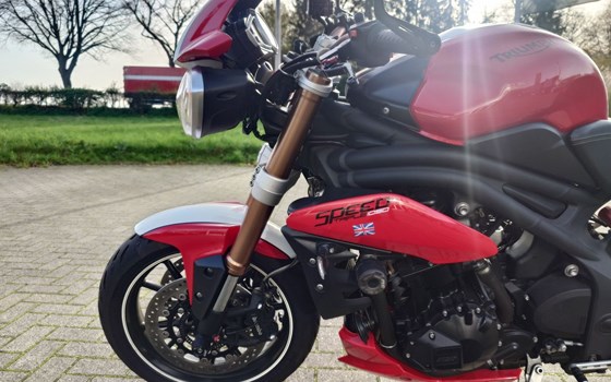 Gebrauchtmotorrad Triumph Speed Triple 1050 - Bild 7