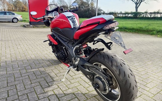 Gebrauchtmotorrad Triumph Speed Triple 1050 - Bild 9