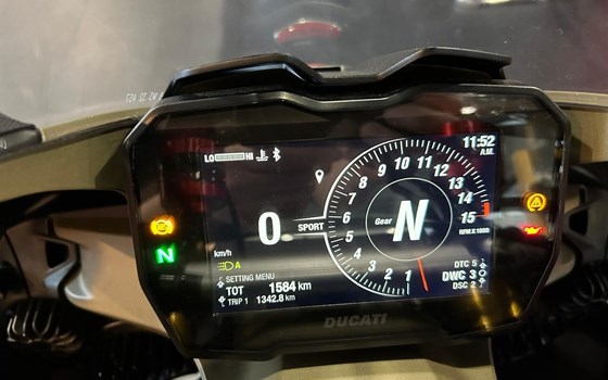 Gebrauchtmotorrad Ducati Panigale V4 SP - Bild 8