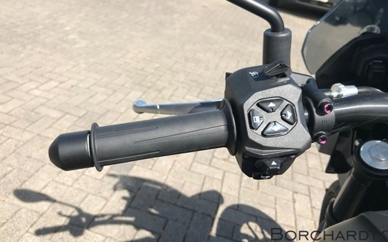 Gebrauchtmotorrad Moto Guzzi V85 TT - Bild 13