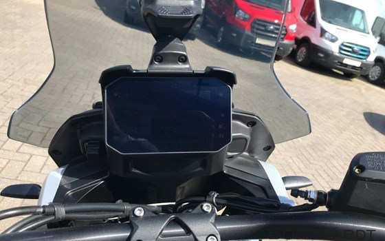 Gebrauchtmotorrad Moto Guzzi V85 TT - Bild 14