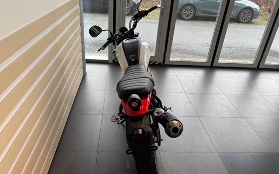 Gebrauchtmotorrad Yamaha XSR125 - Bild 5