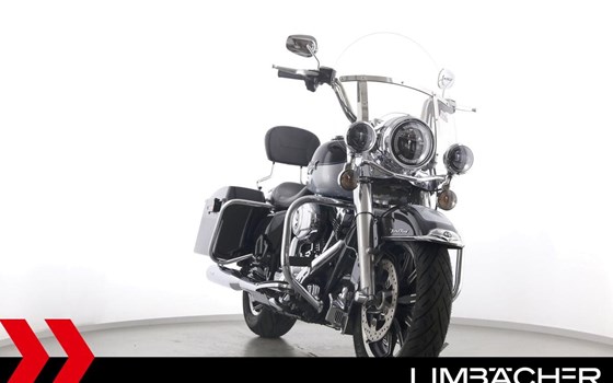 Gebrauchtmotorrad Harley-Davidson Road King Classic FLHRC - Bild 11