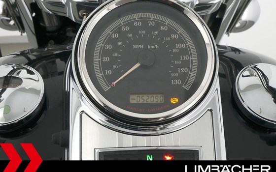 Gebrauchtmotorrad Harley-Davidson Road King Classic FLHRC - Bild 12