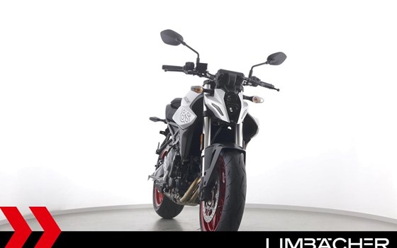 Gebrauchtmotorrad Suzuki GSX-8S - Bild 11