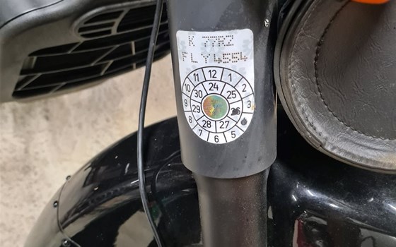 Gebrauchtmotorrad United Motors UM Renegade Commando 125 - Bild 5