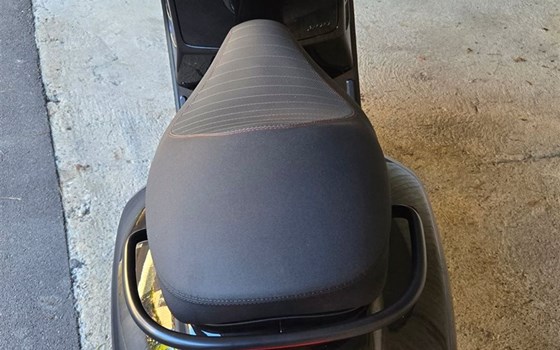 Motorrad Occasion Vespa GTV 300 - Bild 6