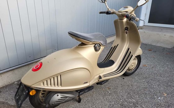 Gebrauchtmotorrad Vespa 946 - Bild 4