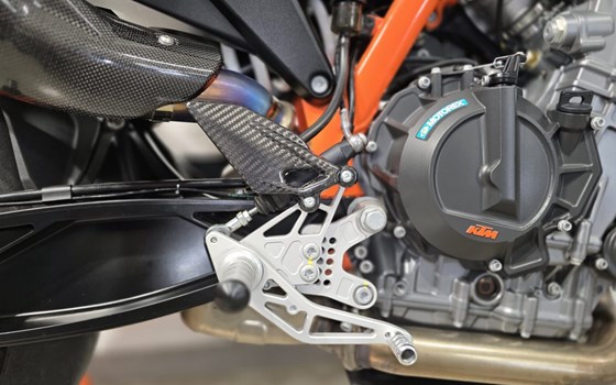 Gebrauchtmotorrad KTM 890 Duke R - Bild 4