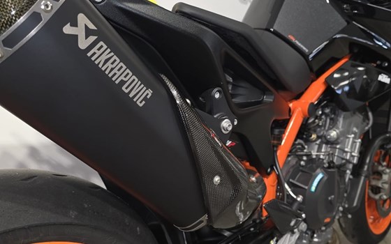 Gebrauchtmotorrad KTM 890 Duke R - Bild 6