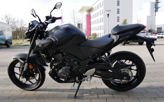 Gebrauchtmotorrad Yamaha MT-03 - Bild 2