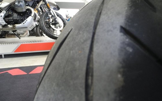 Gebrauchtmotorrad Honda CB650R - Bild 9