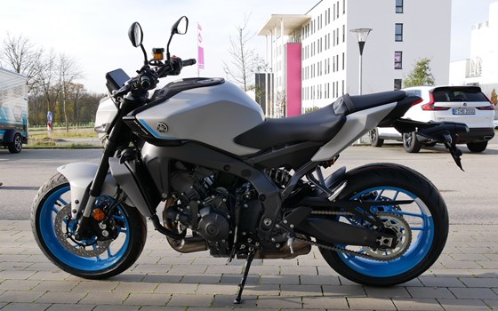 Gebrauchtmotorrad Yamaha MT-09 - Bild 2